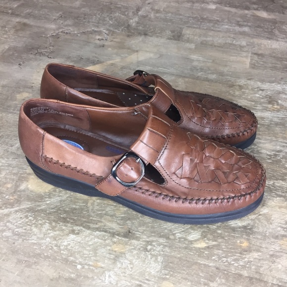 Dr. Scholl's Shoes - Dr. Scholl’s Size 7.5 Brown Loafers
